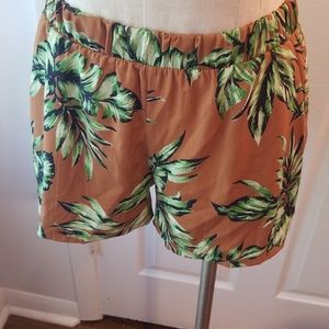 Sz S Tyche ON TREND palm print shorts
